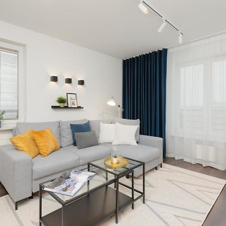 Beautiful & Spacious Warsaw Apartment By Noclegi Renters ภายนอก รูปภาพ